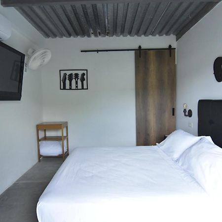 Yuluka Hostel Апуло Екстериор снимка