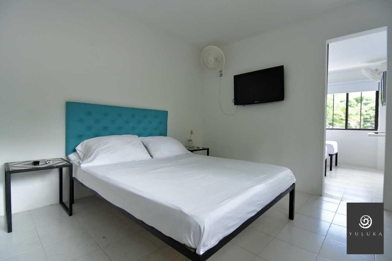 Yuluka Hostel Апуло Екстериор снимка