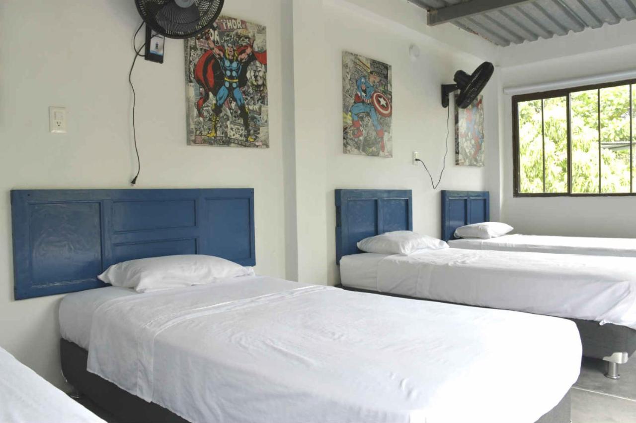 Yuluka Hostel Апуло Екстериор снимка