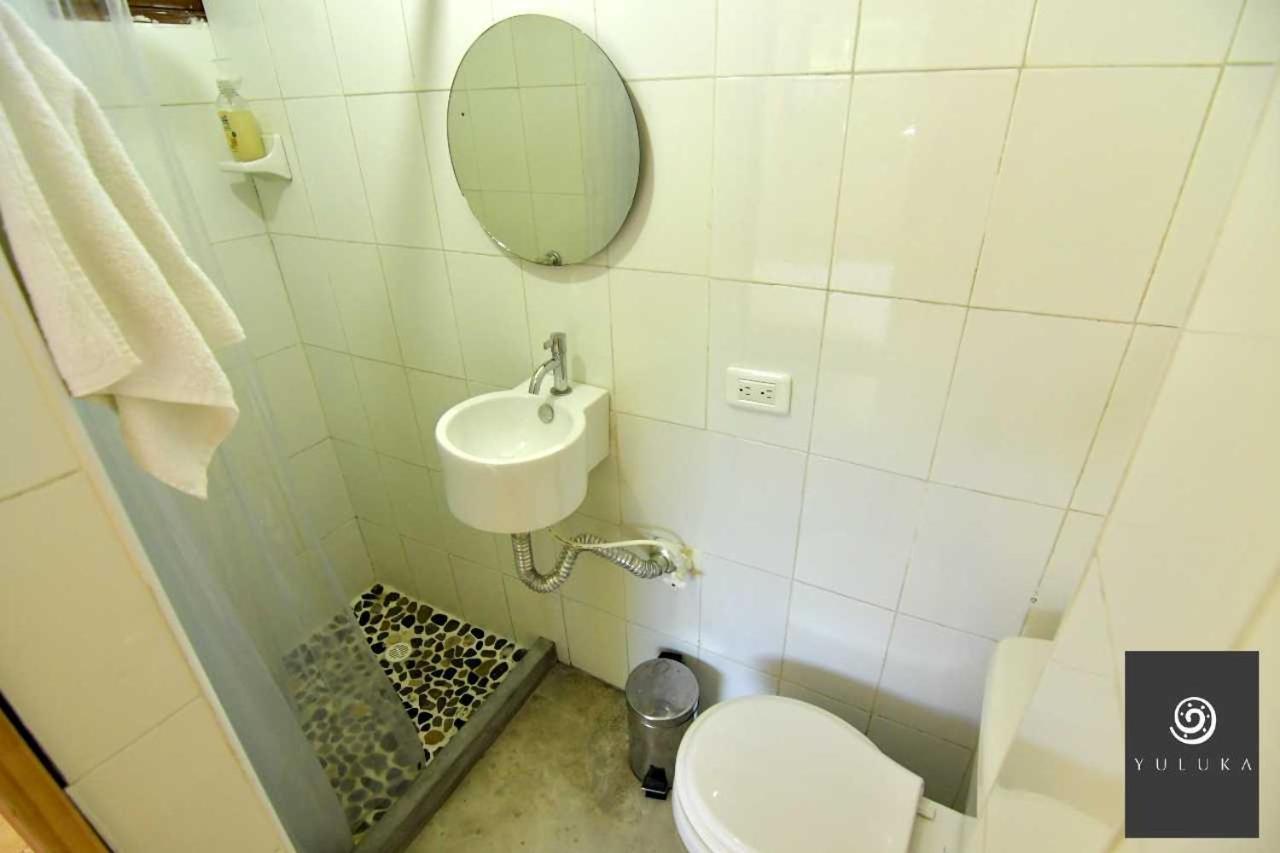 Yuluka Hostel Апуло Екстериор снимка