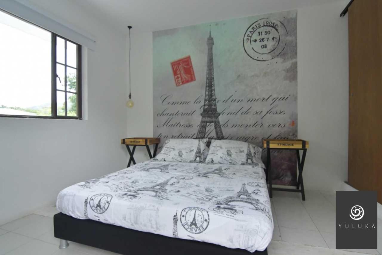 Yuluka Hostel Апуло Екстериор снимка