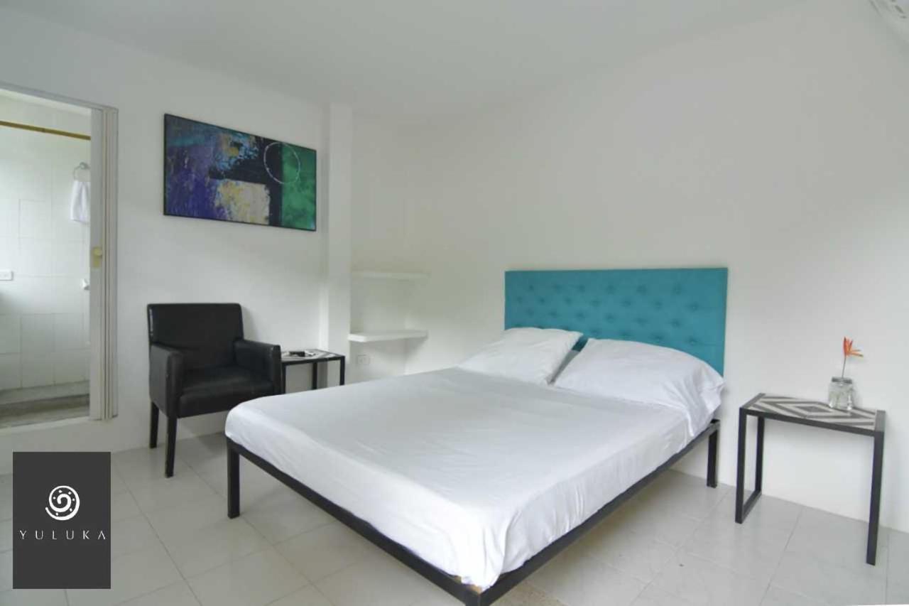 Yuluka Hostel Апуло Екстериор снимка