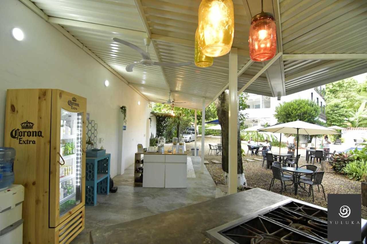 Yuluka Hostel Апуло Екстериор снимка