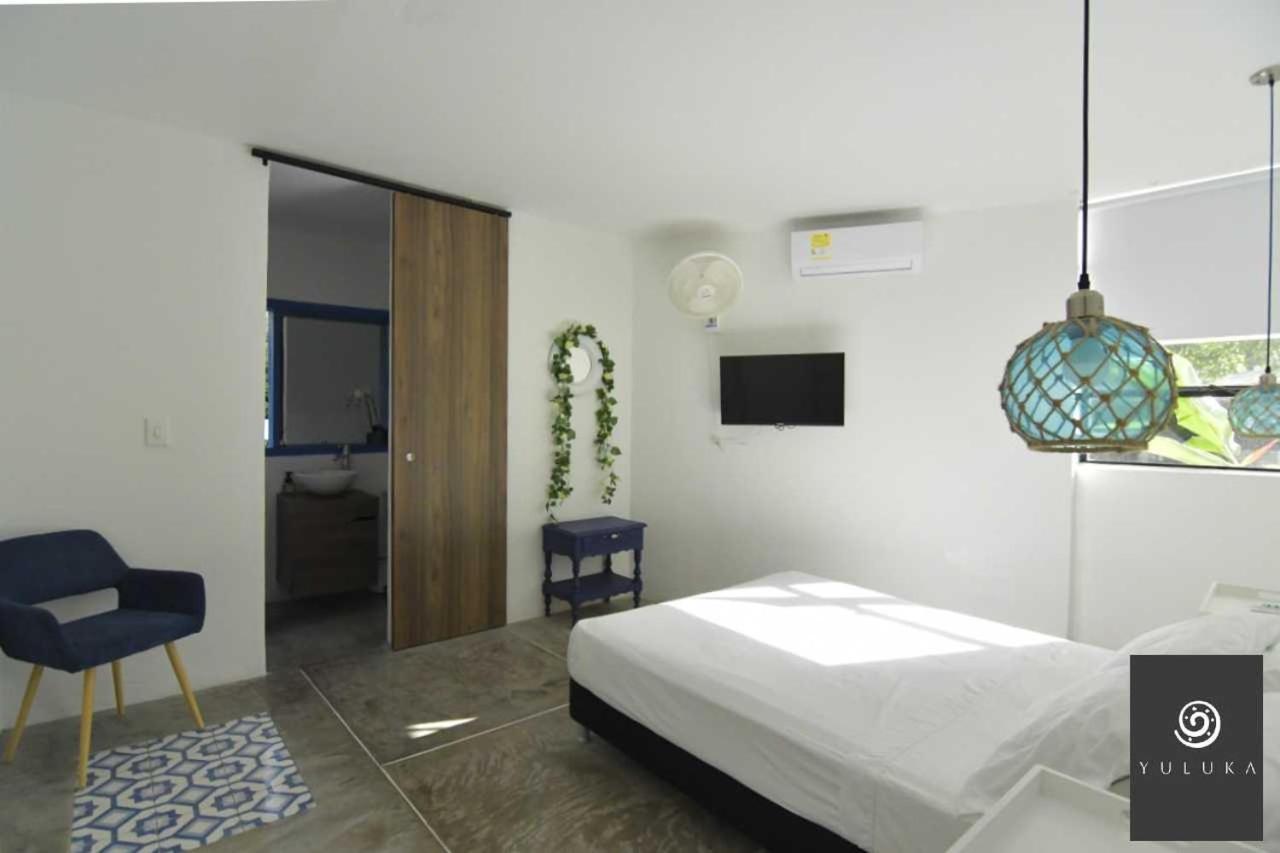 Yuluka Hostel Апуло Екстериор снимка