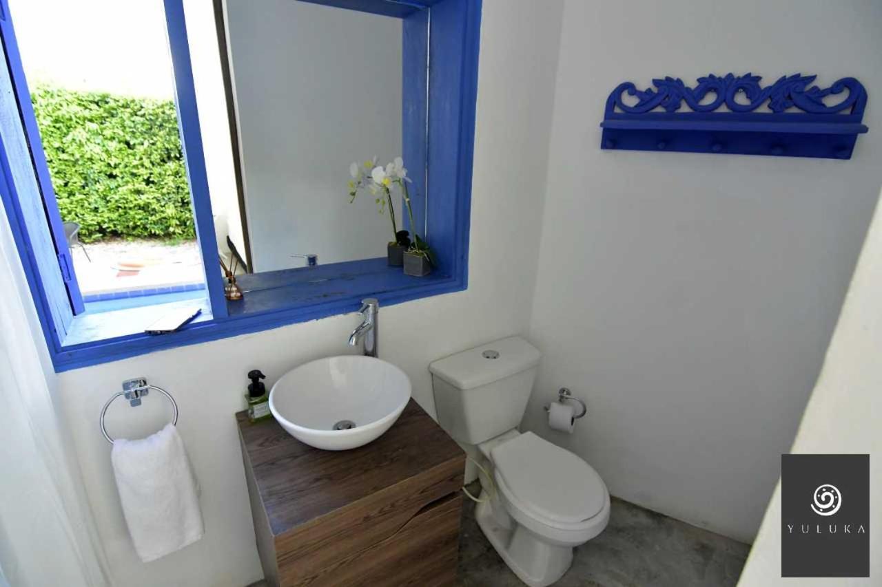 Yuluka Hostel Апуло Екстериор снимка